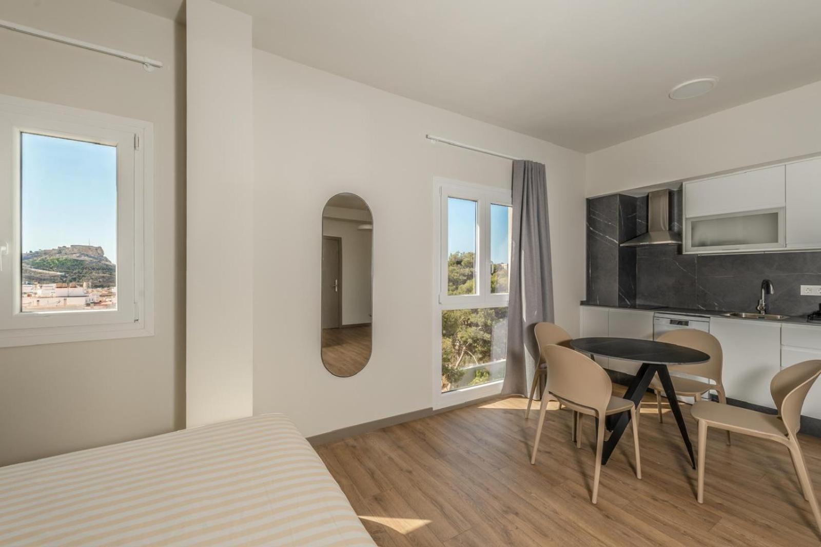 L'Alcor Aparthotel Alicante Esterno foto