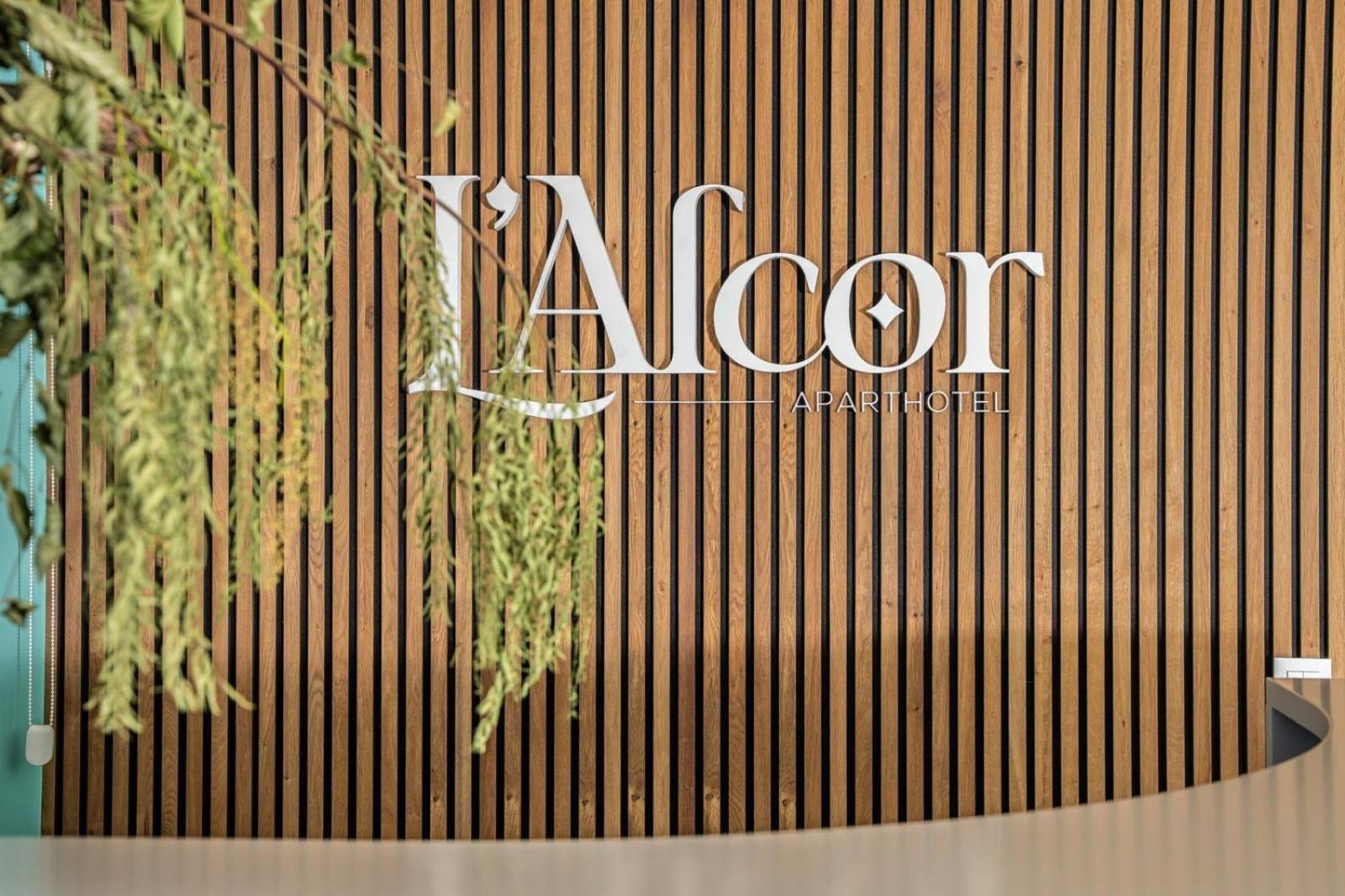 L'Alcor Aparthotel Alicante Esterno foto